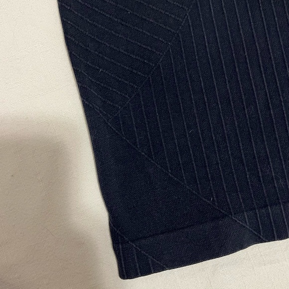 Ribbed Active Tank - Picture 3 of 7